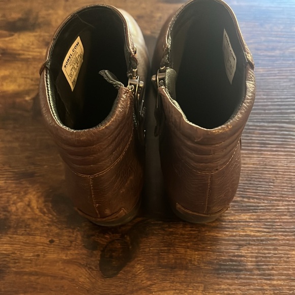 Sorel Danica Brown Side Zip Short Bootie size 9.5 - Picture 3 of 4